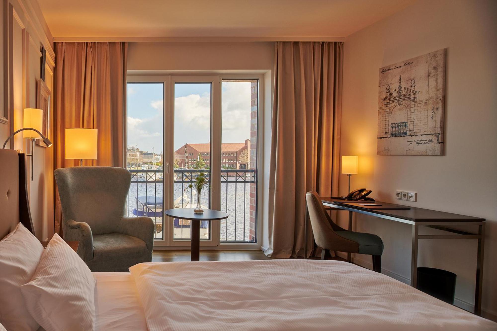 Hotel Am Delft Emden Dış mekan fotoğraf