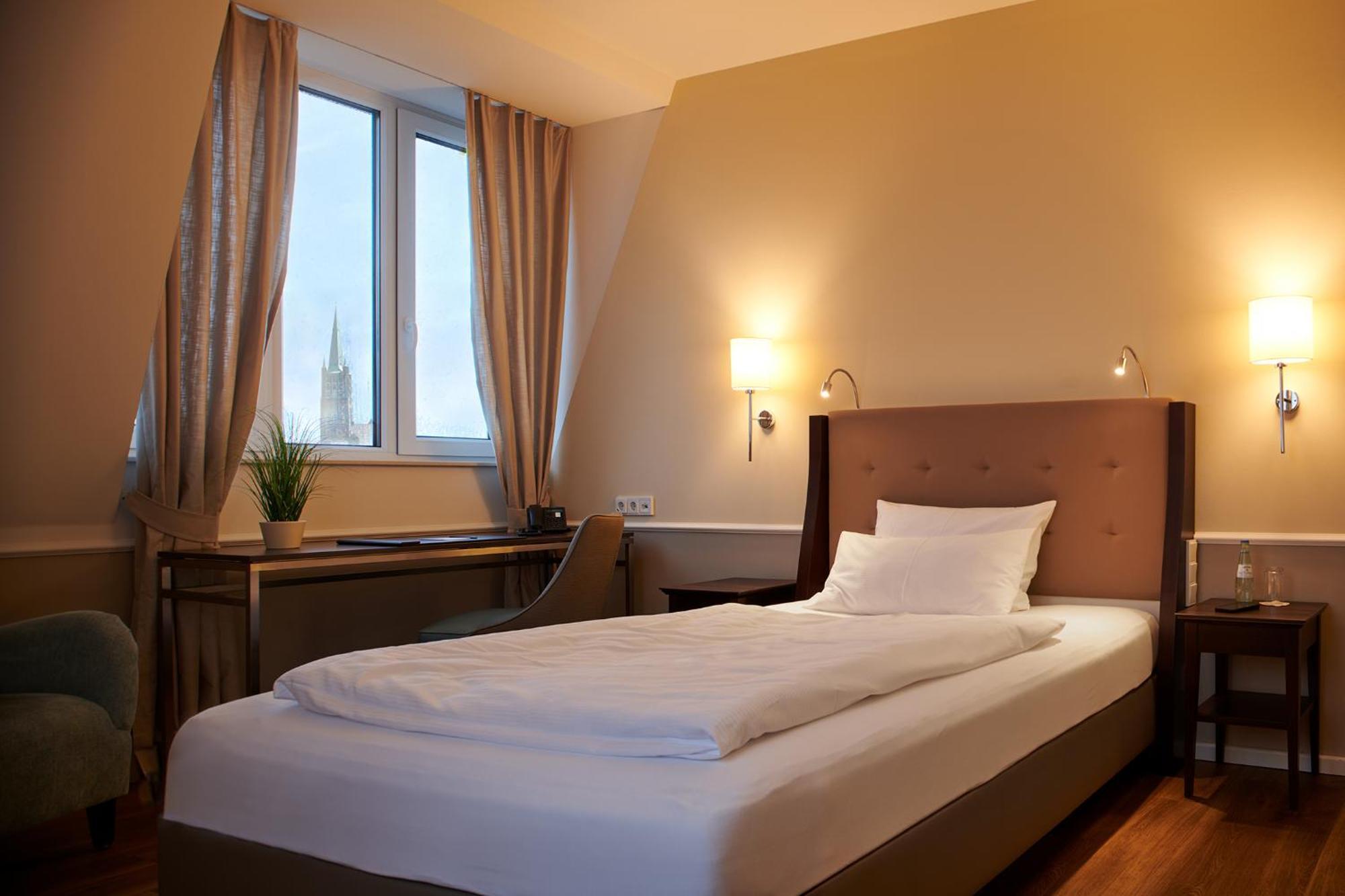 Hotel Am Delft Emden Dış mekan fotoğraf
