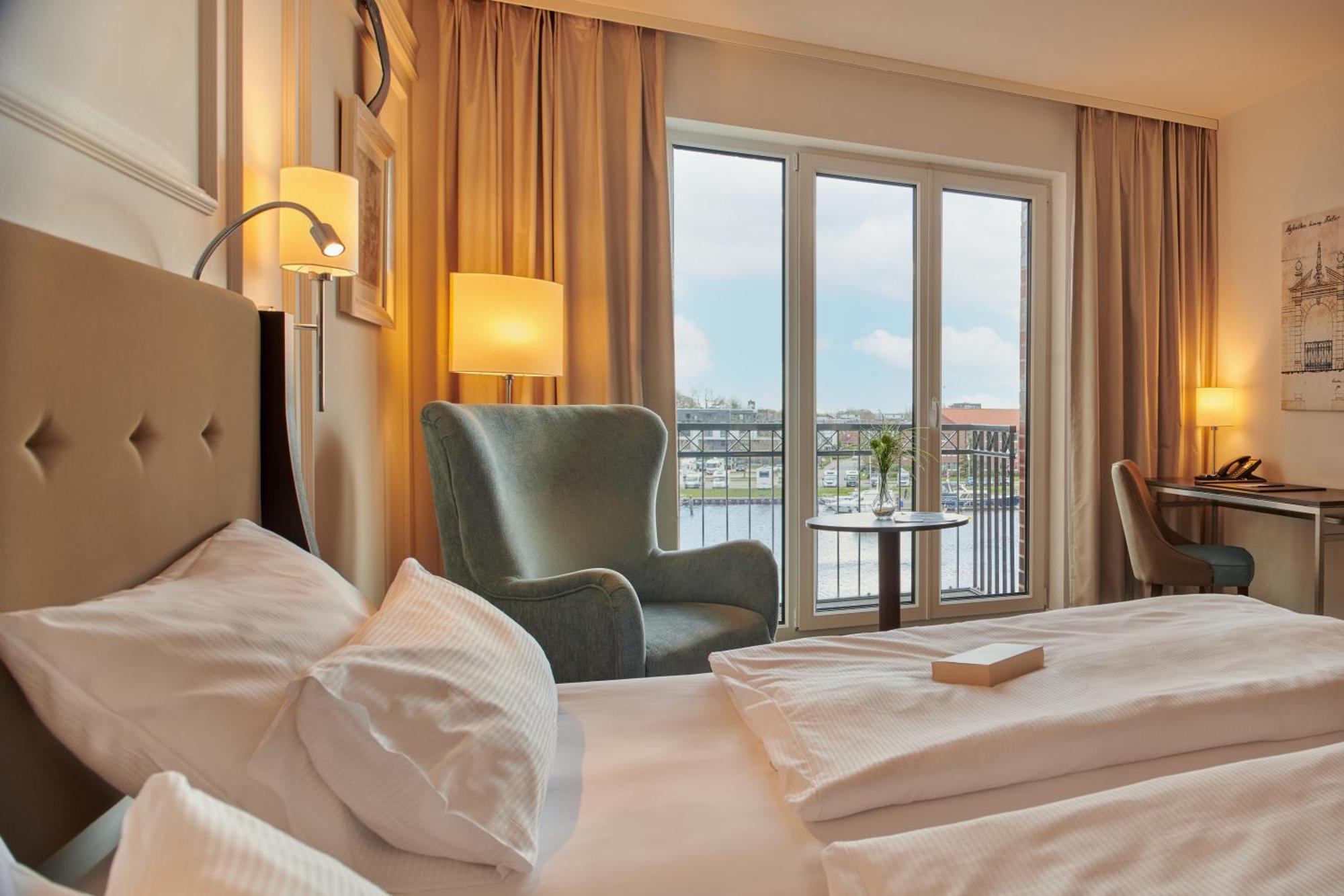 Hotel Am Delft Emden Dış mekan fotoğraf